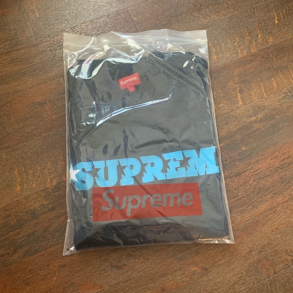 🔥HOST PICK🔥 NWT Supreme Star Logo graphic Tee - Picture 3 of 4